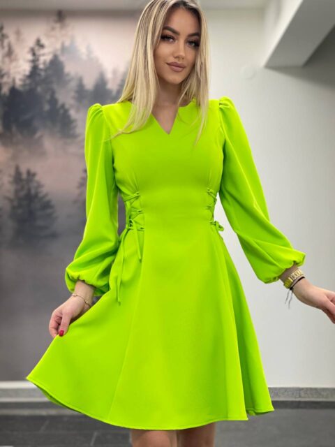 Laimiroheline paeltega kellukese kleit